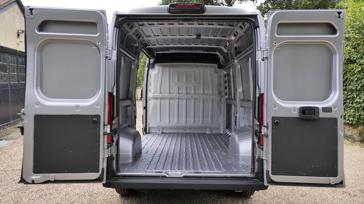 FIAT DUCATO 35 MAXI L4 DIESEL 2.2 Multijet 180 H2 Van Auto